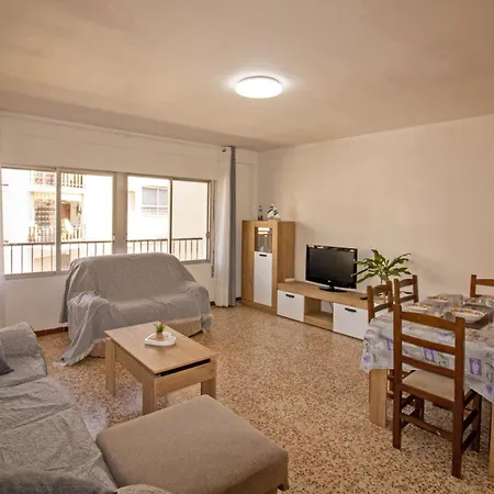 Con Wifi A 50 Metros Del Cargador アパート *